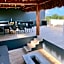 Studio w/Plunge Pool & Kitchen