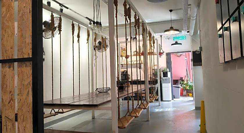 The Brownstone Hostel & Space