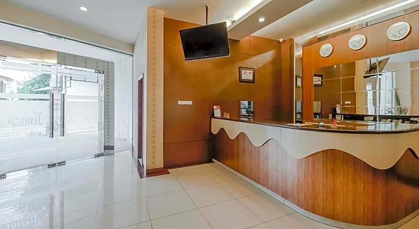 RedDoorz Plus @ Karebosi Area 2