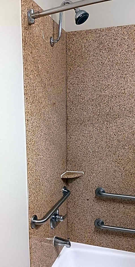 Red Roof Inn & Suites Longview