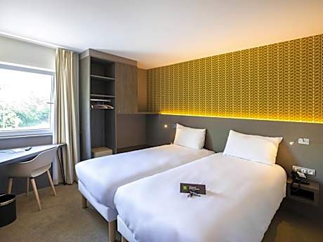 Standard Room with Two Single Beds