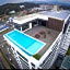Sky Suite Top floor with Rooftop Pool & Gym