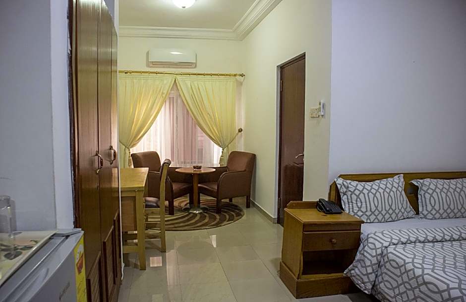 His Majestys Hotel