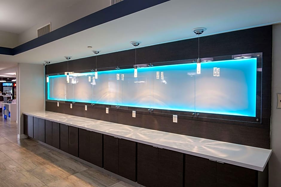 La Quinta Inn & Suites by Wyndham Houston - Normandy