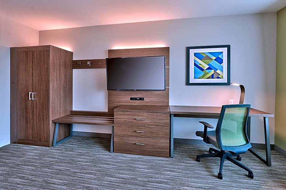 Holiday Inn Express And Suites Albuquerque East By IHG