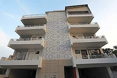 OYO Flagship Hotel Uk-07