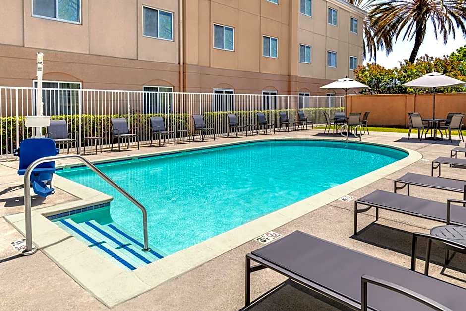 Fairfield Inn & Suites by Marriott San Francisco San Carlos