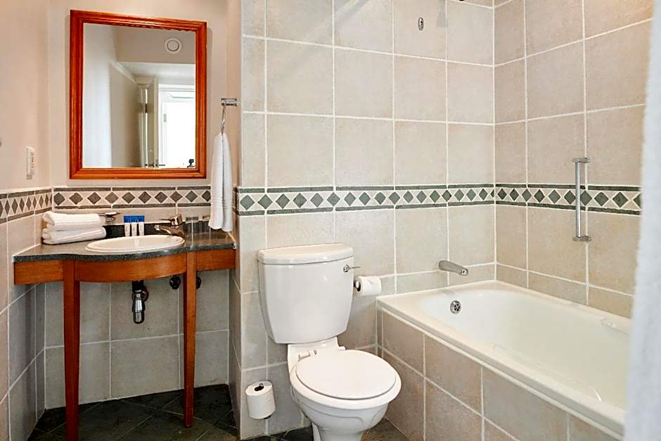 First Group Breakers Resort - Official