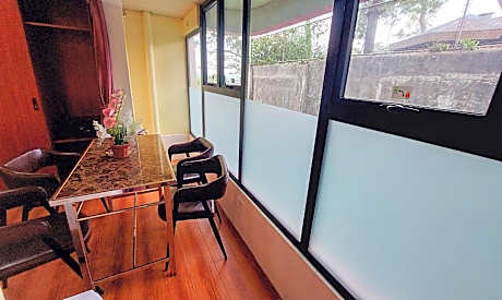 Standard Studio
