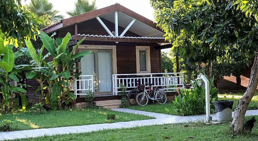 APELLA HOTEL