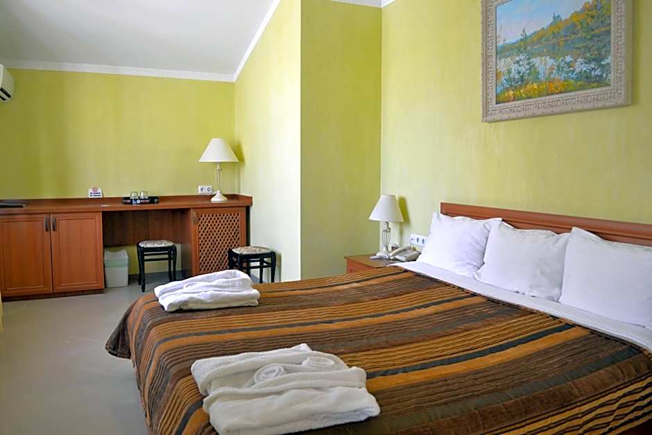 Photo 1 of 4 of Superior Double Room