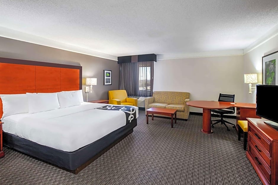 La Quinta Inn & Suites by Wyndham Houston Baytown East