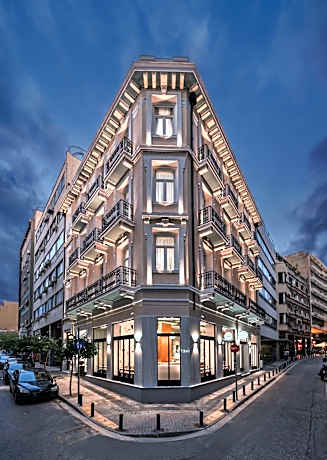 Praxitelous Luxury Suites