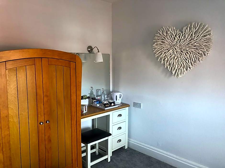 The Fossil Tree Hotel