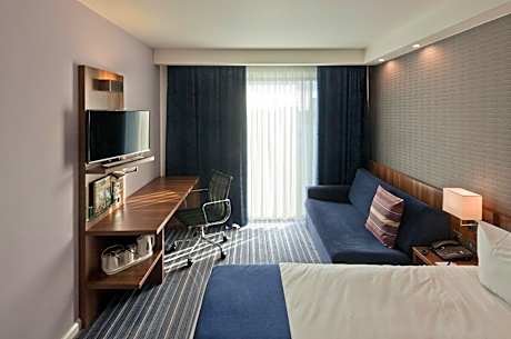 Standard Double Room with Free Hot Breakfast