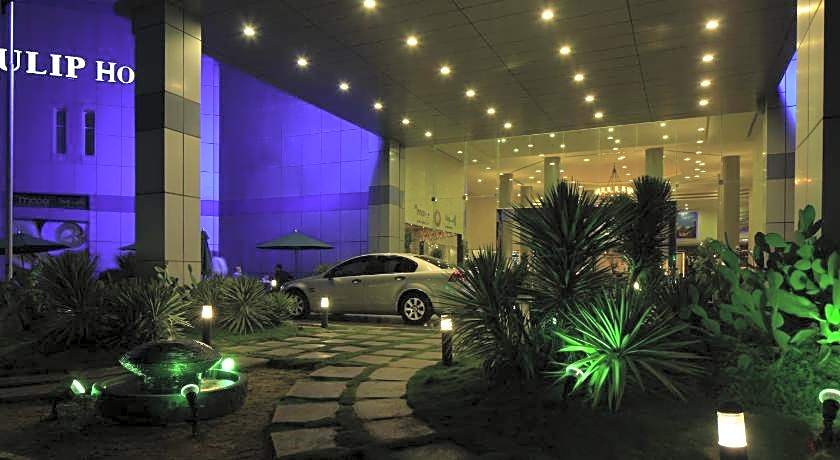 Golden Tulip Hail Hotel