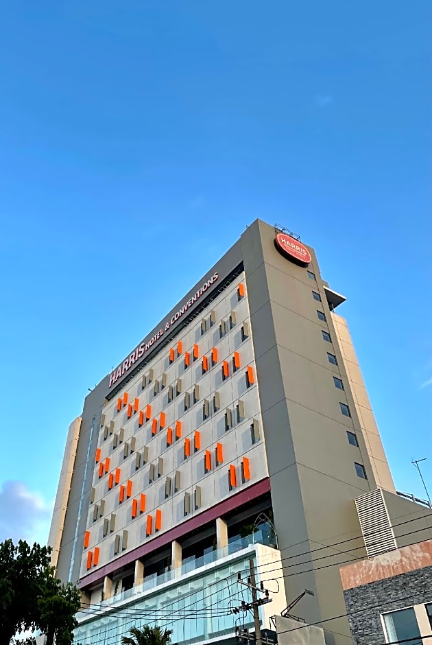 HARRIS Hotel & Conventions Gubeng