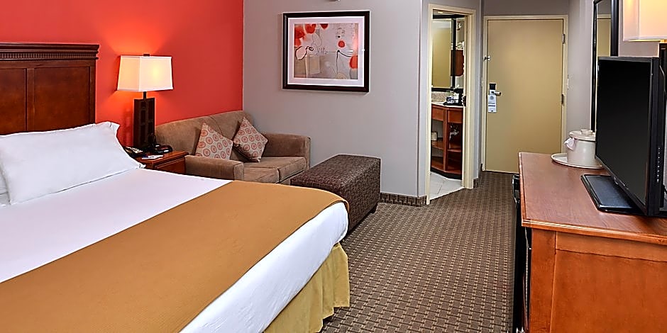 Holiday Inn Express Crestwood, an IHG Hotel