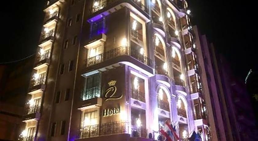 Q Hotel