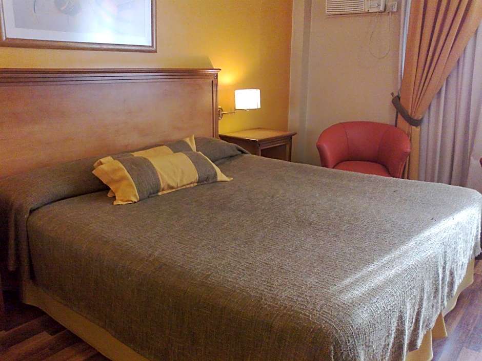 Tritone Hotel
