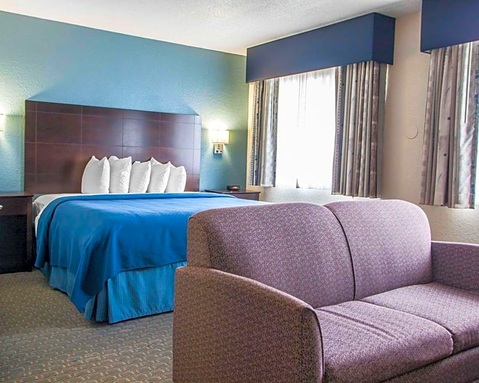 Quality Inn & Suites Ankeny-Des Moines