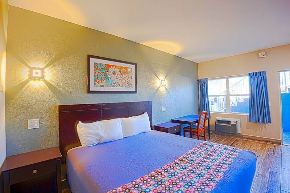 Sunrise Inn by OYO Titusville FL