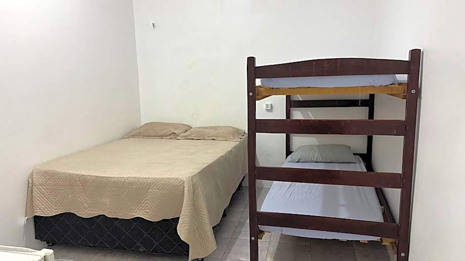 Foto 1 di 5 di Quadruple Room