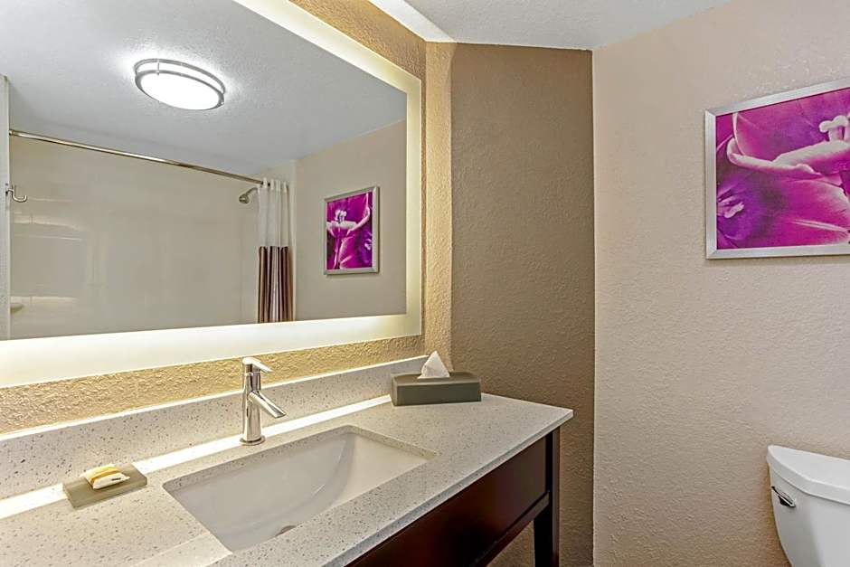 La Quinta Inn & Suites by Wyndham Panama City