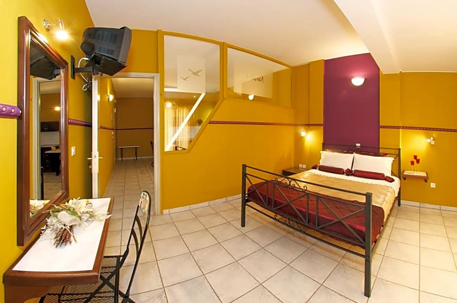 Nostos Studios & Apartments