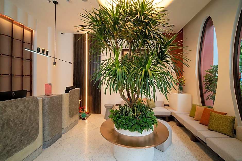 Me Saigon Boutique Hotel