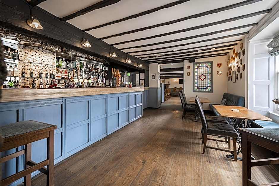 The Cromwell Arms Inn