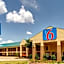 Motel 6 Arlington