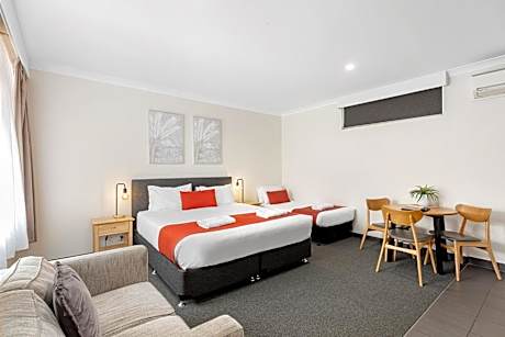 Superior Triple Room