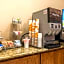 Comfort Suites University