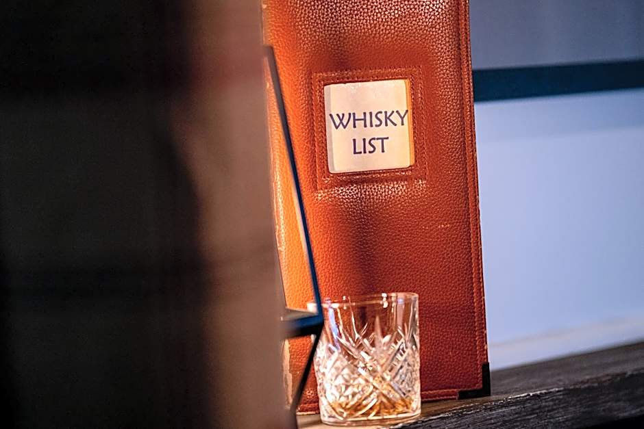 The Upper Largo Hotel & Restaurant