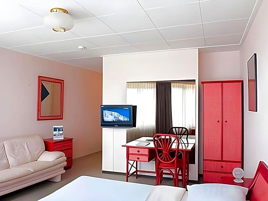 Crystal Hotel