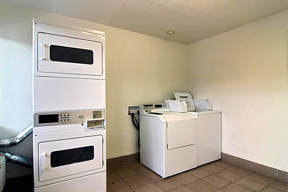 Motel 6-Albuquerque, NM - Midtown