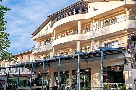Hotel THR Center
