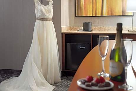 One-Bedroom King Suite