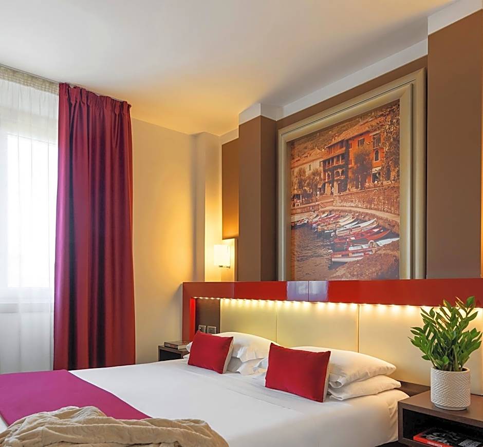 Kairos Garda Hotel