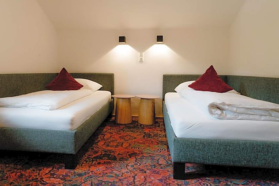 Romantik Residenz (Ferienwohnungen Hotel Im Weissen Rössl) - Dependance