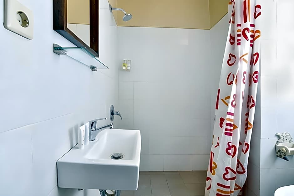 RedDoorz near Pantai Sanur Bali
