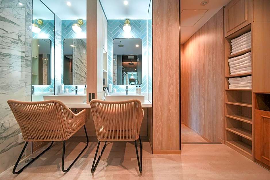 Super Hotel Shikoku-chuo