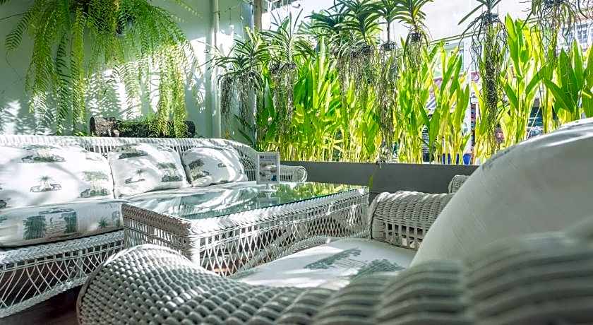 The BEACH CHA AM Residence