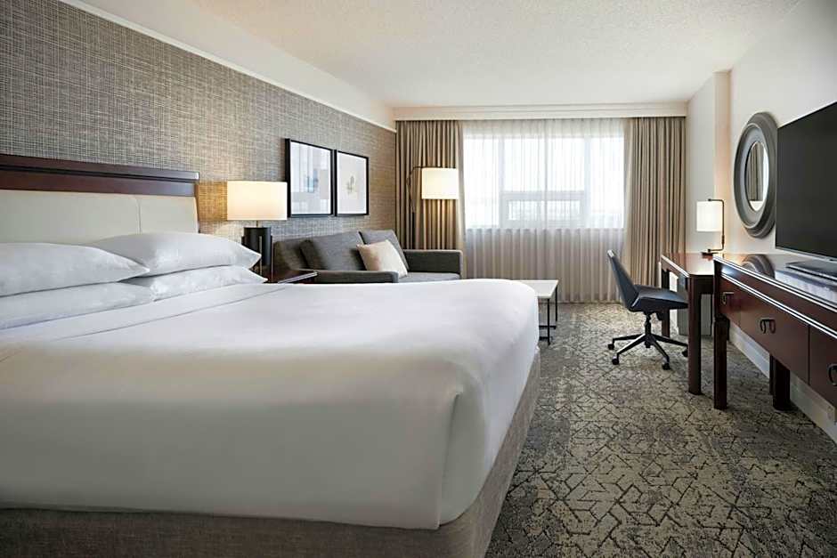 Sheraton Cavalier Calgary Hotel