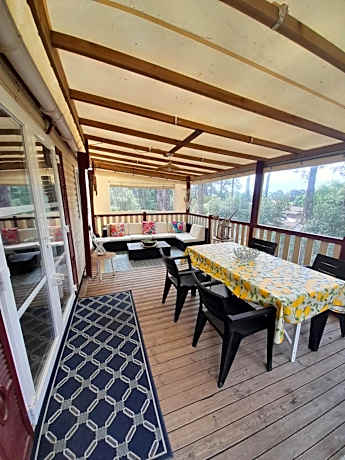 Maison mobilhome sans vis à vis au calme et en hauteur