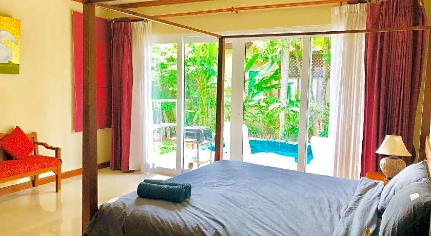 Karon Beach Walk Villa