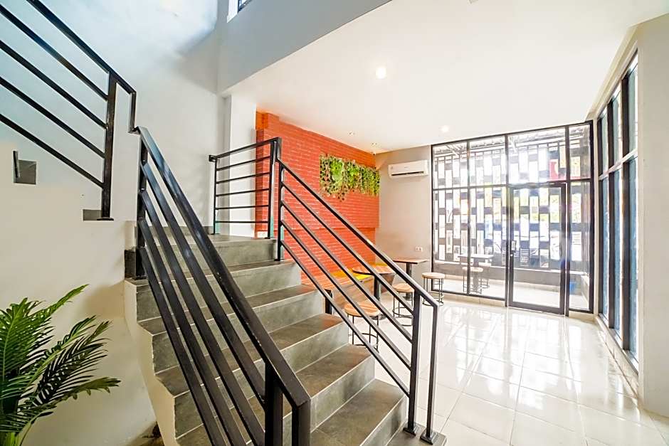 OYO 90874 Millenium Inn 2