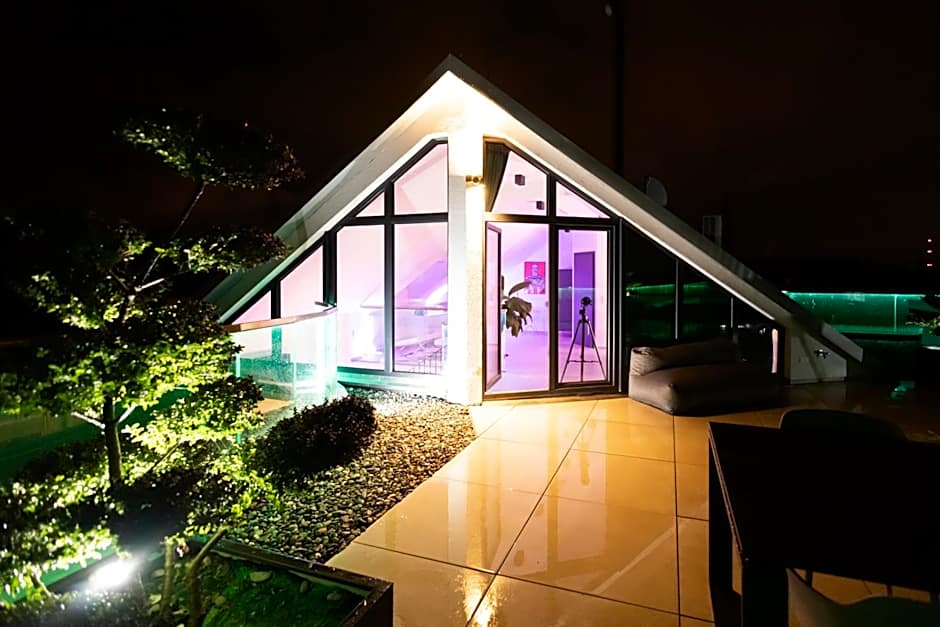 THE Penthouse at Eco Smart Apartments
