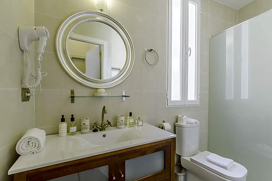 Oriente Palace Apartments